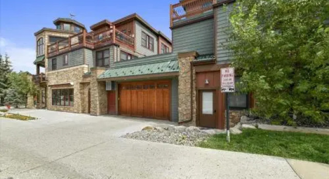 Apartments Off Main #4