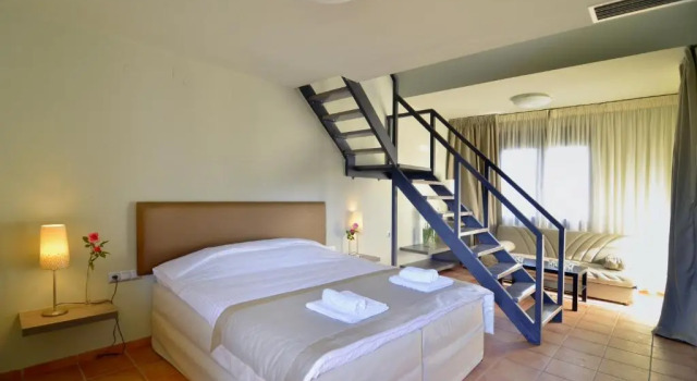 Люкс Ellopia Point Hotel