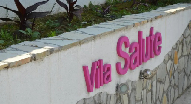 Кровать в общем номере Guest House Vila Salute