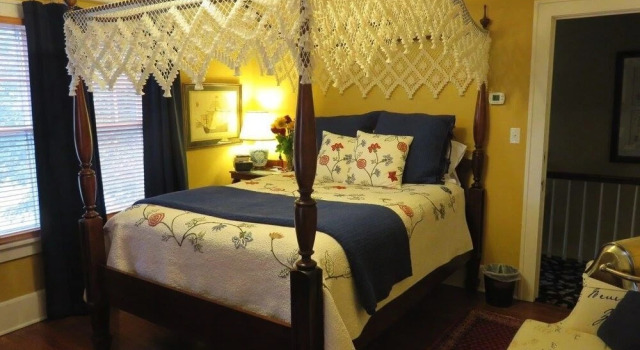 Sidwell Friends Bed and Breakfast, Varaa Hotelli Mount Vernon Ozark