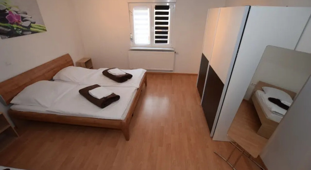 AB Apartment 25