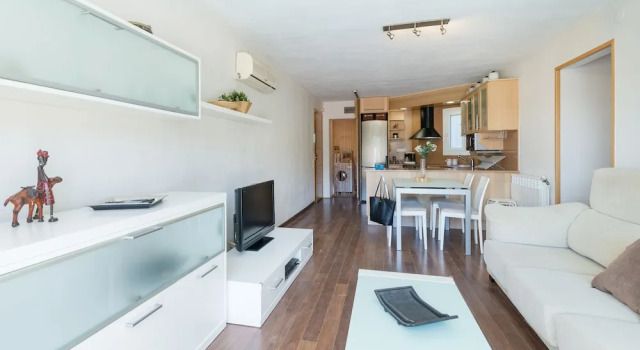 Modern flat  Pool and Tennis area, Buchen Sie Hotel Arenys de Munt Katalonien
