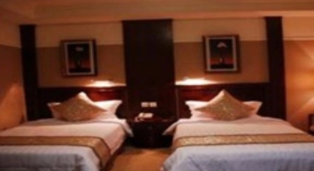 King Hall Hotel, Book Hotel Dalian 