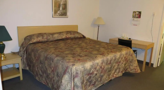 Люкс Lazy J Motel