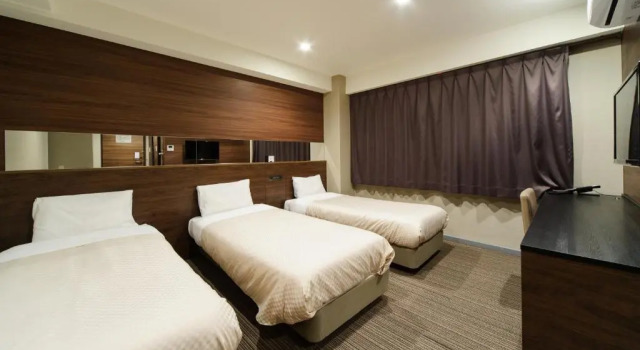 Трёхместный номер Osaka Fujiya Hotel