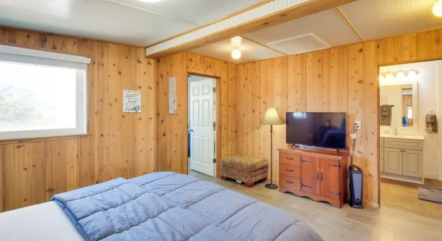 Коттедж Bandon Home w/ Patio, Steps to South Jetty Park
