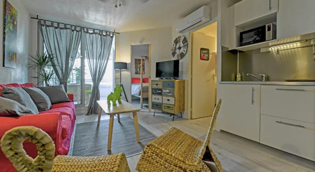 T2 cosy de 41m2 à 400 m de la plage, résidence avec piscine., Book Apartment Hotels in Camargue with a Pool, Swimming Pool