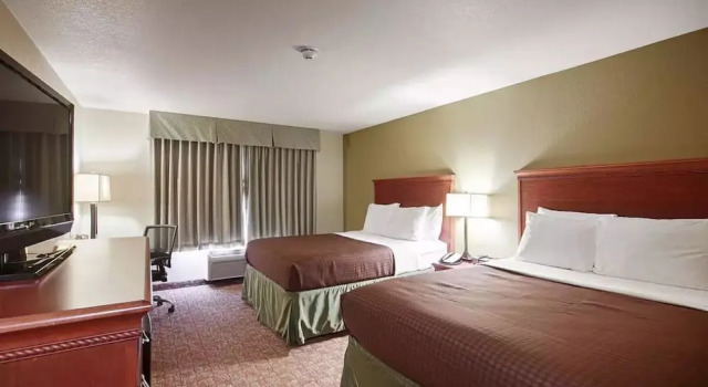 Best Western Plus Heritage Hotel & Suites