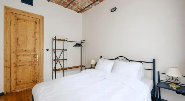 Flat With Balcony 8 min to Istiklal Avenue, Забронировать Апартаменты/квартира Апартаменты Стамбула, рядом с Улица Истикляль, Апартаменты/квартира
