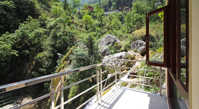 OYO 7252 near Kempty Falls, Rezervovat Hotel Mussoorie Uttarakhand