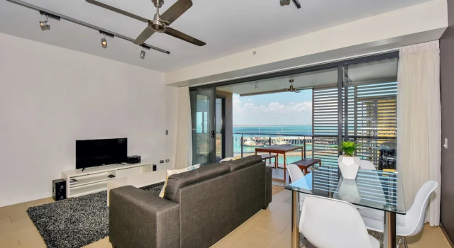 Семейные апартаменты с 2 комнатами с видом на океан Darwin Waterfront Short Stay Apartments