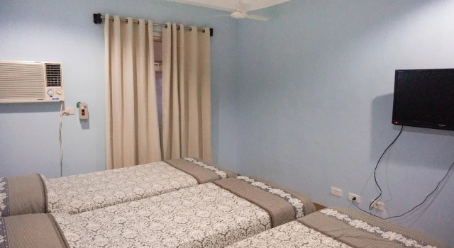 Номер Standard Crowne Garden Hotel