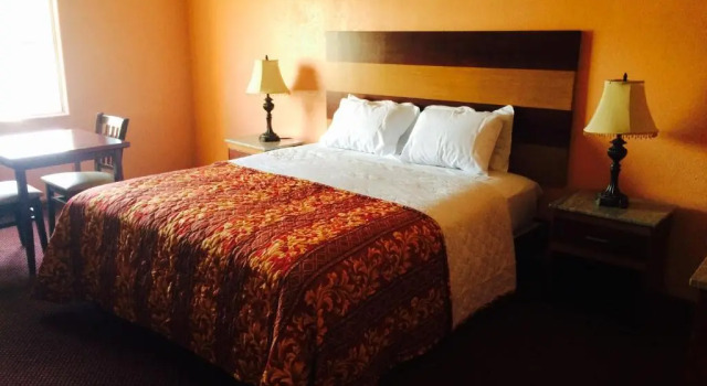 Relax Inn Motel