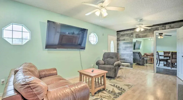 St Augustine Duplex w/ Yard ~ 5 Mi to Downtown!, Buchen Sie Hotel St. Augustine Saint Augustine Area
