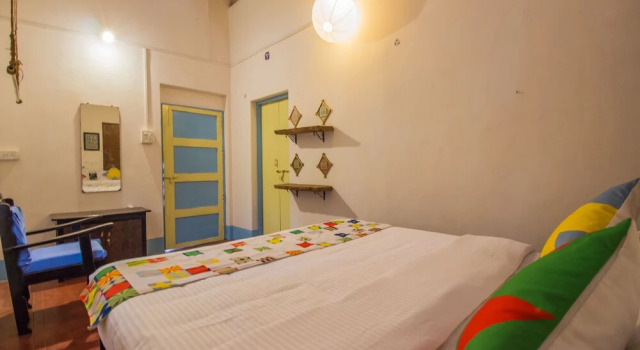 OYO 11588 Home Riverside 3BHK Goan Villa Siolim, Buchen Sie Villa Chopdem Nord-Goa