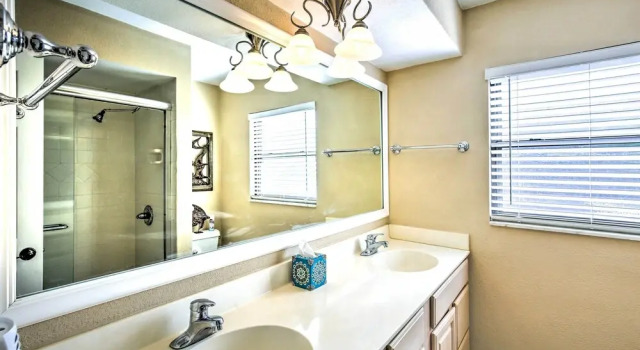 Коттедж Tropical Apollo Beach House w/ Pool & Dock!