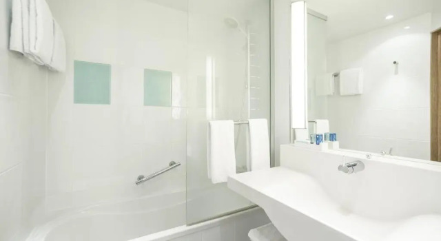 Двухместный номер Executive Novotel London Heathrow Airport M4 Jct. 4