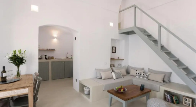 Spitia Santorini