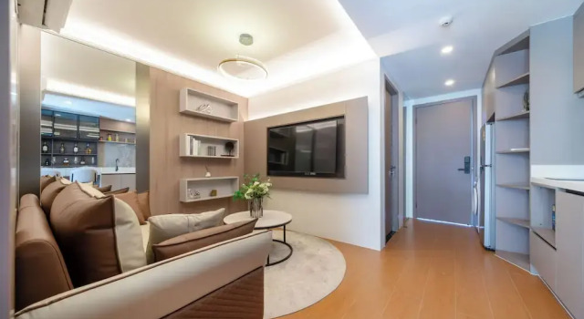 Люкс с видом на бассейн Capri Residence Bangtao