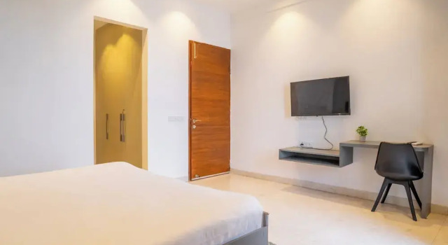 Housr Sector 27 Supermart 1 Gurgaon, Varaa Hotelli Gurgaon 