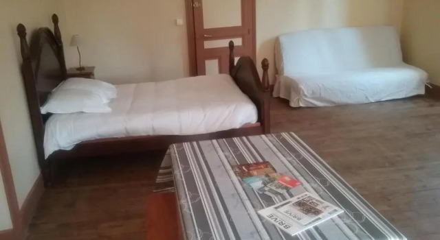 Auberge le Cheval Blanc, Rezerwuj Hostel Allassac Correze