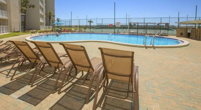 Gulf Shore Condo #308 - 2 Br condo by RedAwning, Book Lejlighed Destin Emerald Coast
