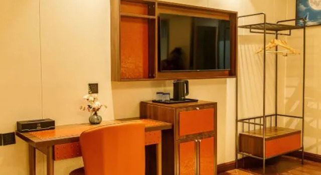 Люкс Deluxe Platinum Whale Yue Hotel (International Logistics Park, Zhengzhou Economic Development Zone)