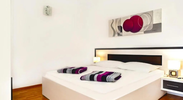 Apartment Lejo, Book Lejlighed Hoteller i Split Region med parkering, Parkering