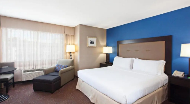 Люкс Holiday Inn Express & Suites Seattle Downtown - Lake Union by IHG