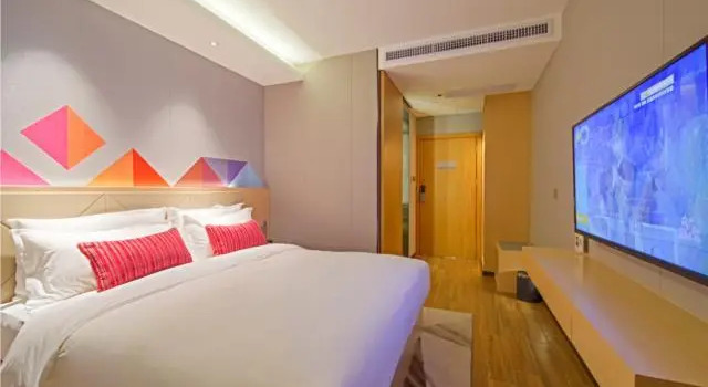 Borrman Hotel Zhaoqing Sihui Jade City, Book Hotel Hotels in Zhaoqing with Parking, Parking