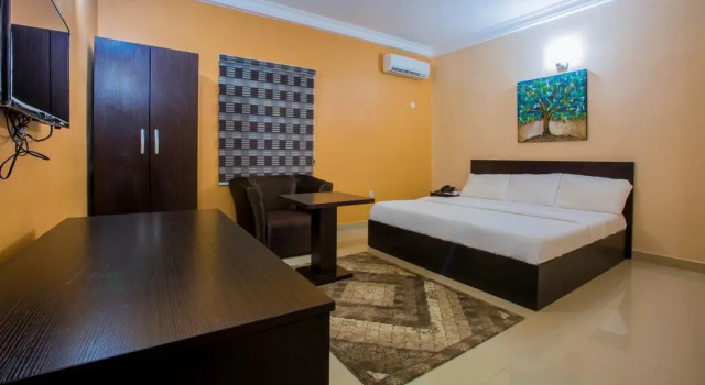 Frankeyz Haven Suites