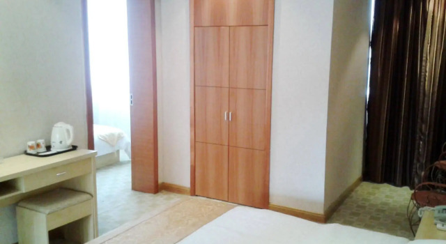 Nanning Hawks Holiday Hotel, Rezerwuj Hotel Hotele w Nanning z parkingiem, Parking