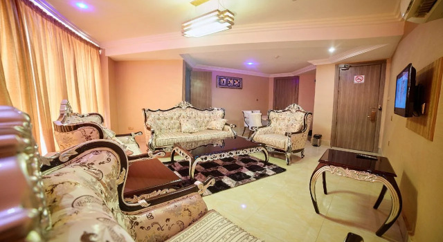 Corinthia Villa Hotel  Suites, Rezervasyon Otel Abuja oteller ve konaklama yerleri, Otel