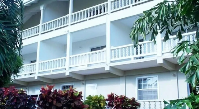 Island inn Apartments