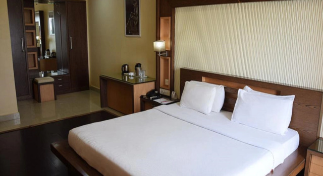 Hotel Intercity International, Забронировать Отель Отели штата Махараштры 3 звезды, 3*