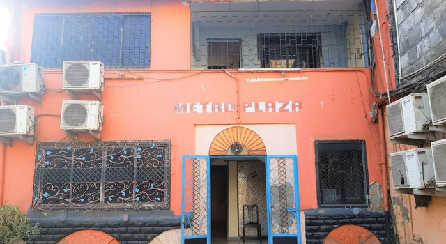 Hotel Metro Plaza Residency by Hexa Rooms, Забронировать Отель Мумбай Mumbai Region, рядом с Международный аэропорт имени Чатрапати Шиваджи, терминал 2