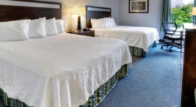 Четырёхместный номер Standard Hampton Inn Greensburg