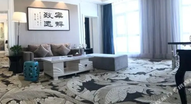 Четырёхместный люкс Xiyue Hotel (Zhengzhou east station store)