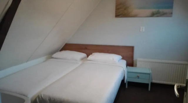 Номер Standard Pension de Zeeschelp