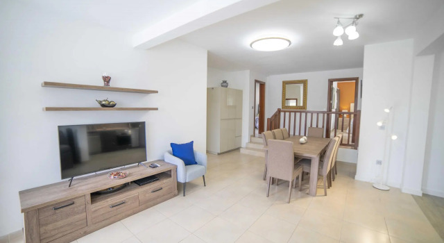 Ananda (L1) in Tias with 4 bedrooms and 4 bathrooms
