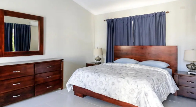 Вилла Villa with 4 Master Bedrooms w En-suite Bathrooms