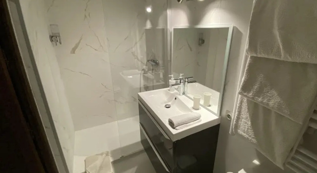 Четырёхместный номер Standard La Villa du Rhône