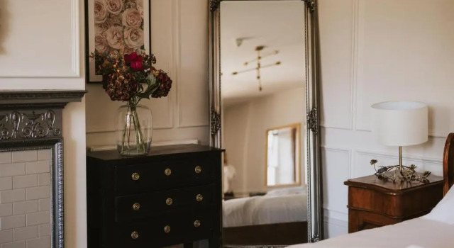 Номер Executive Healing Manor Hotel