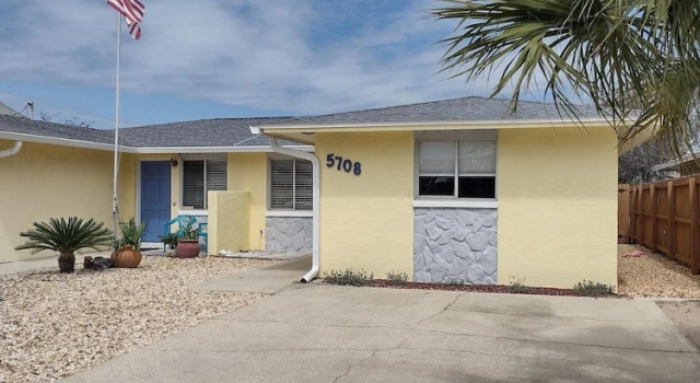 Коттедж 5708 Sunset Ave 2 Bedroom Home by RedAwning