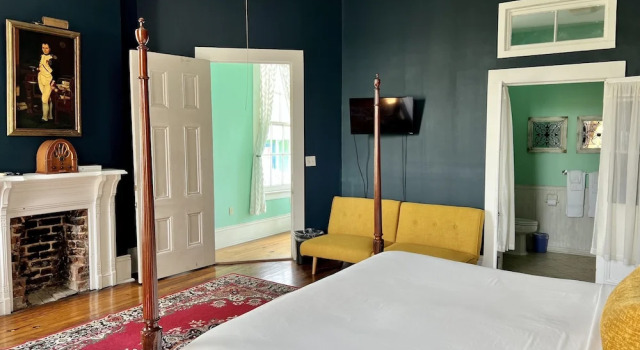 Номер Deluxe с балконом Creole Gardens Guesthouse and Inn