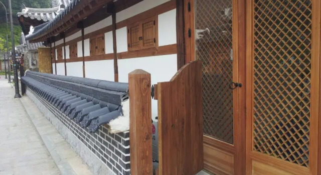 Jeonju Nostalgic Home, Забронировать Отель Чонджу Чолла-Пукто, рядом с Военное и полицейское кладбище Чонджу