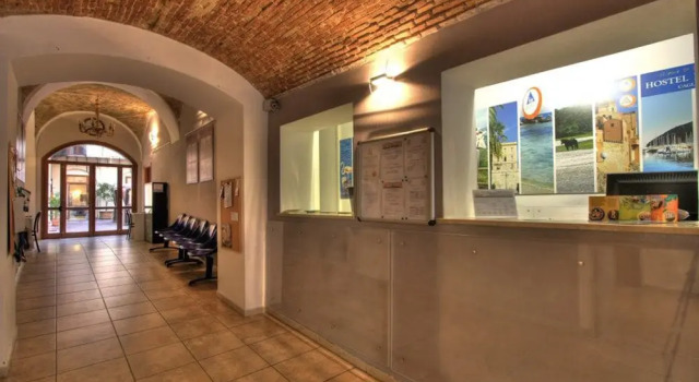 Hostel Marina, Забронировать Хостел Кальяри Южная Сардиния, рядом с Базилика Св. Сатурнино
