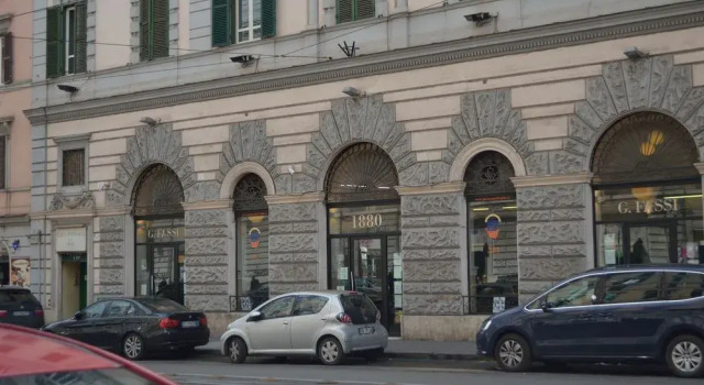 Roman Flats, Забронировать Отель Эур Рим, рядом с Вокзал Термини