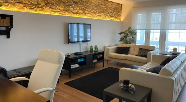 Apartamento céntrico y moderno, Забронировать Апартаменты/квартира Апартаменты Феррол, рядом с Собор Святого Юлиана, Апартаменты/квартира