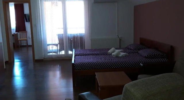 Апартаменты Guest House Šapina